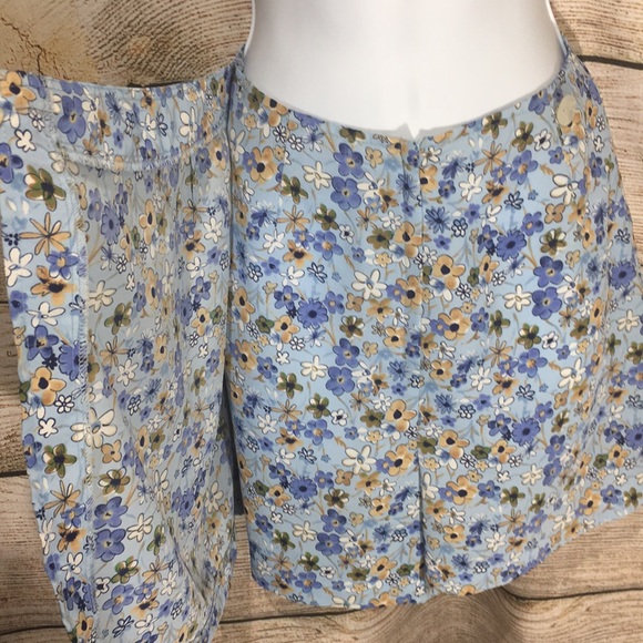 A byer skort blue floral button detail zip size 11 - Picture 5 of 8